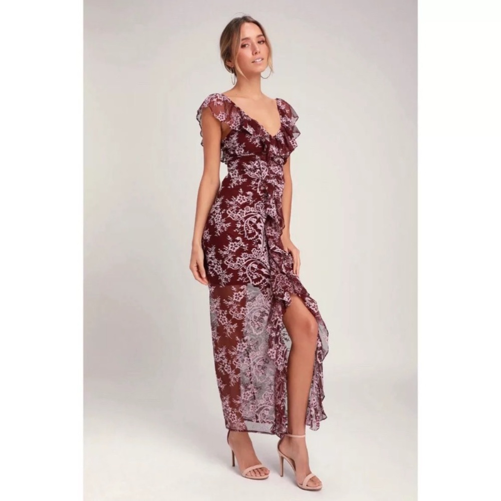 Elegant Burgundy Lace Evening Dress
